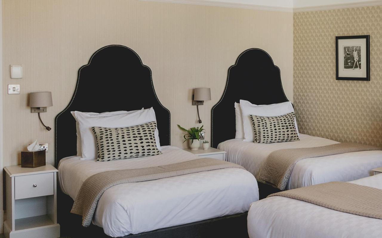 The Queens Hotel Portsmouth Esterno foto