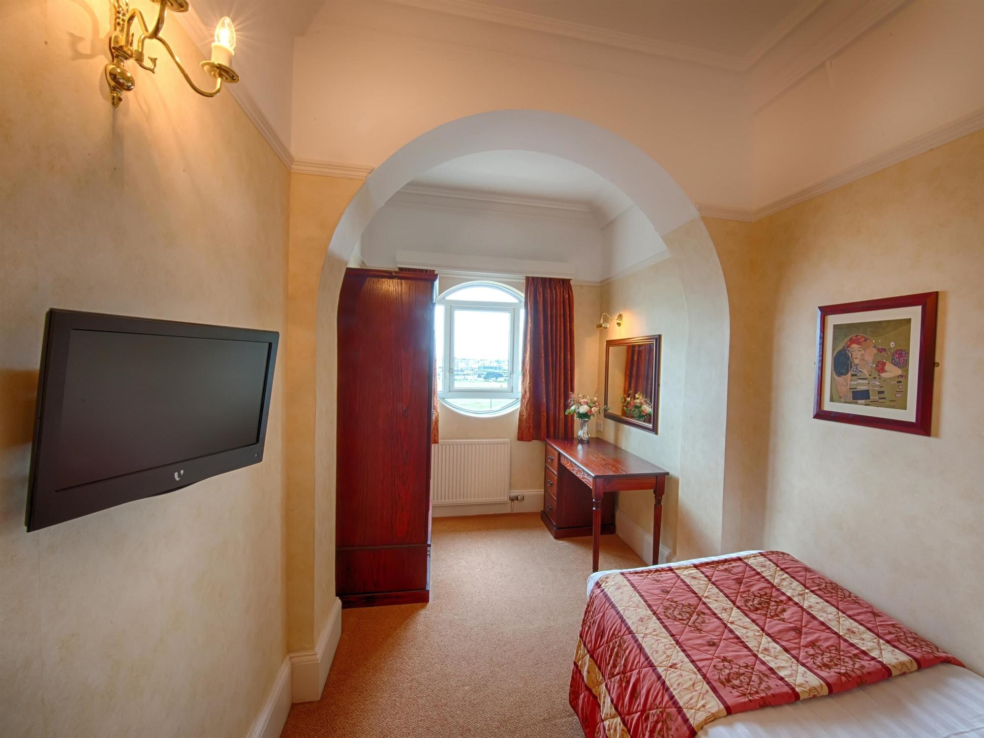 The Queens Hotel Portsmouth Esterno foto