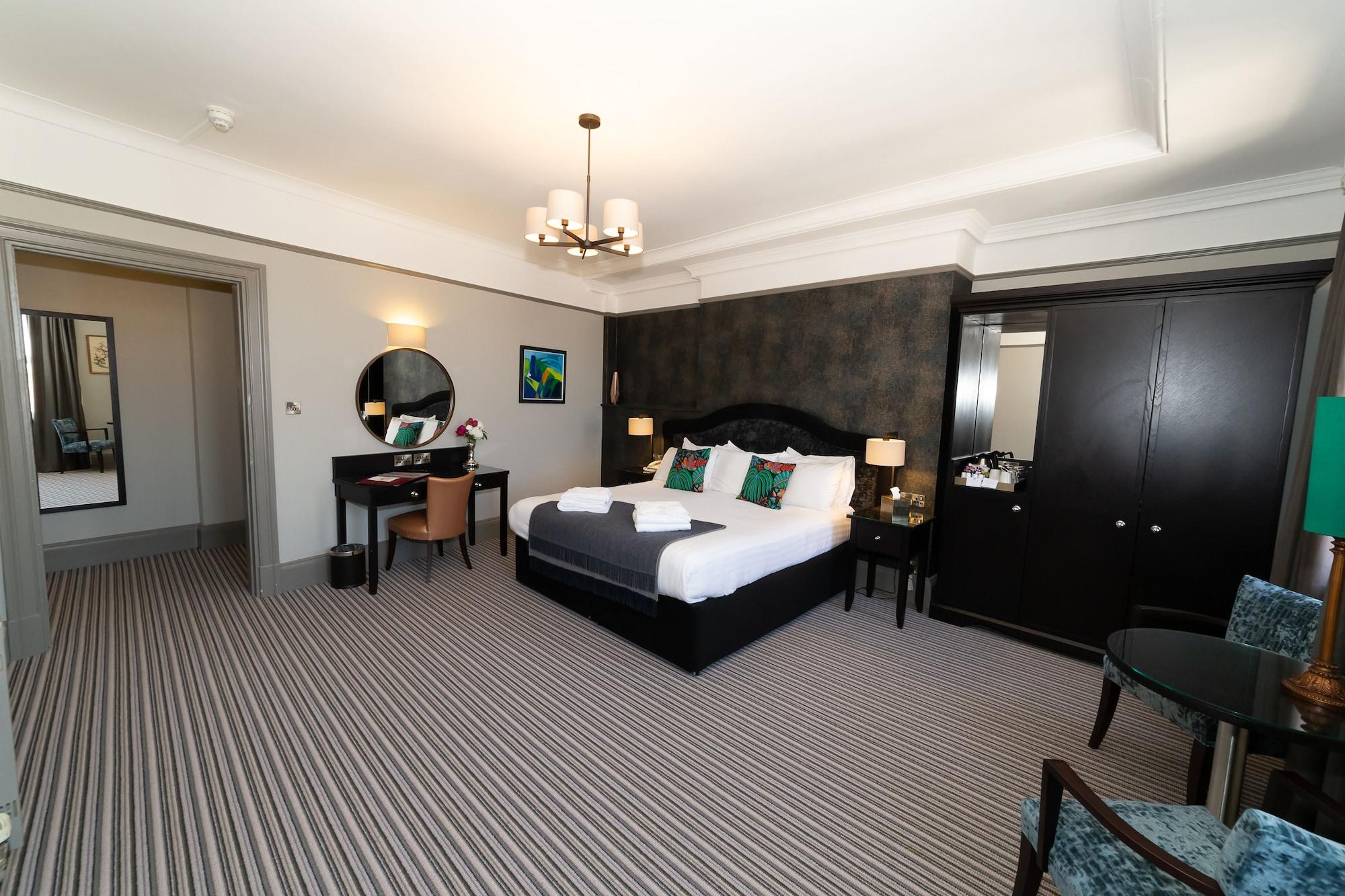 The Queens Hotel Portsmouth Esterno foto