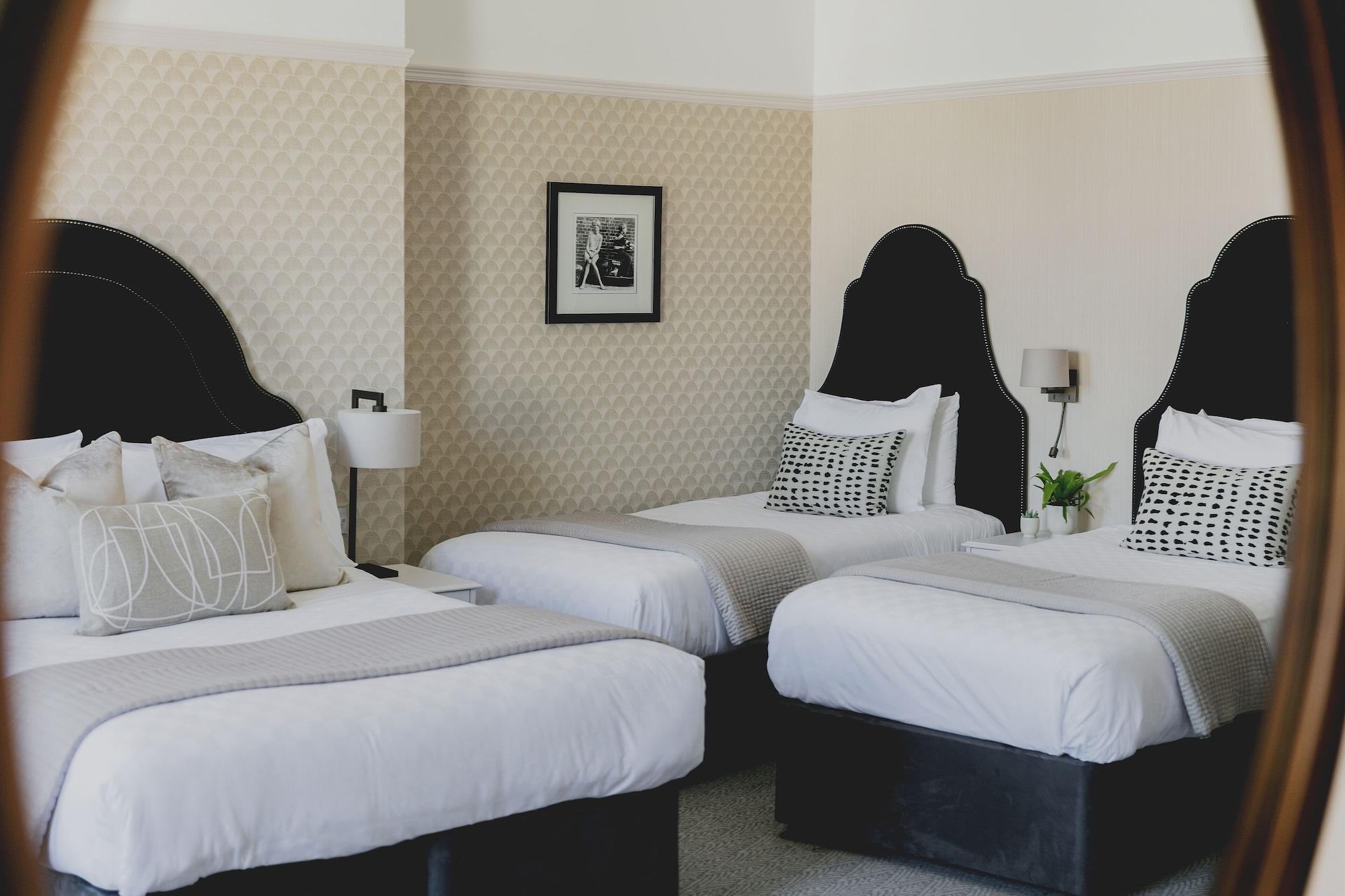 The Queens Hotel Portsmouth Esterno foto