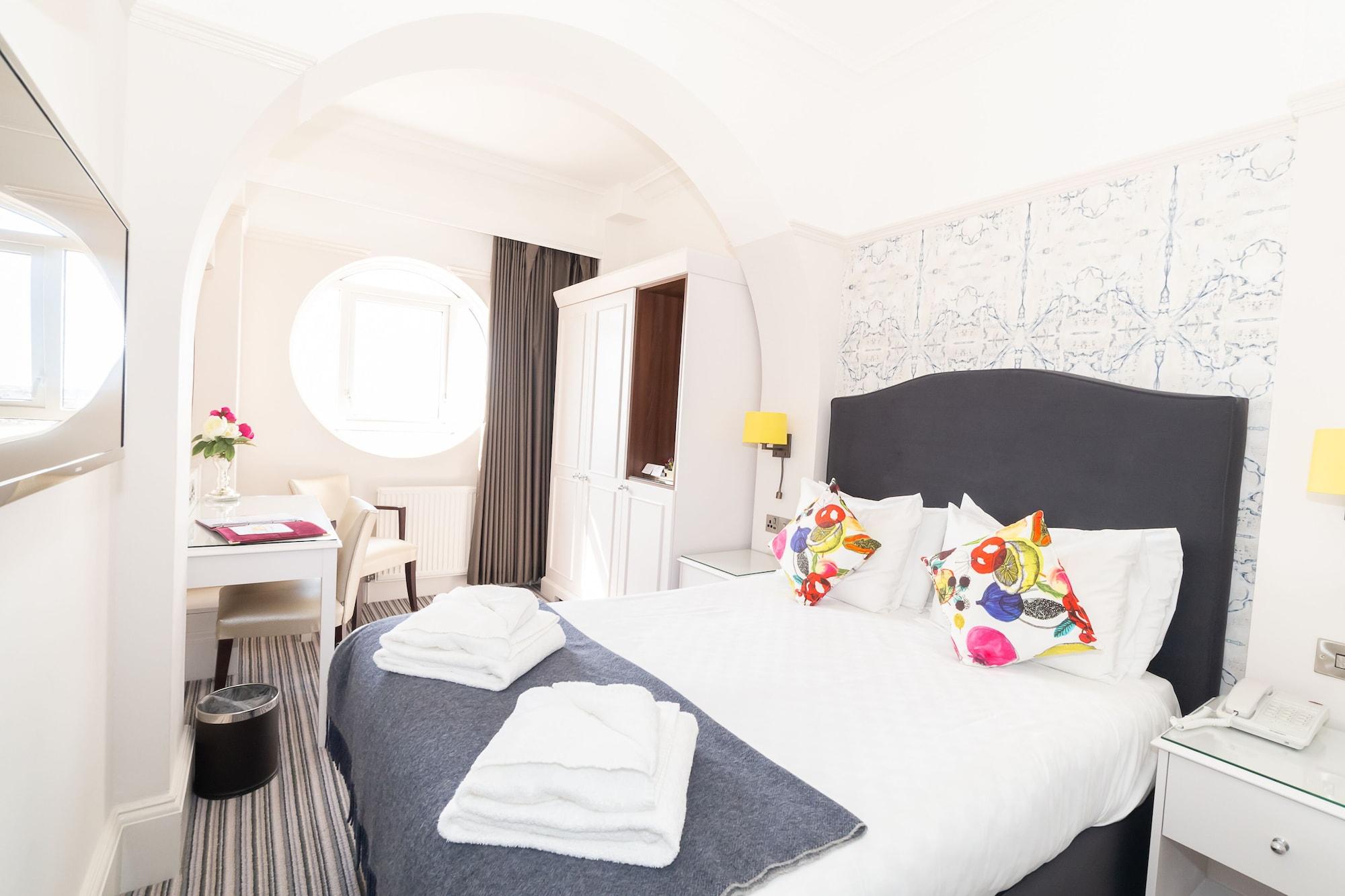 The Queens Hotel Portsmouth Esterno foto