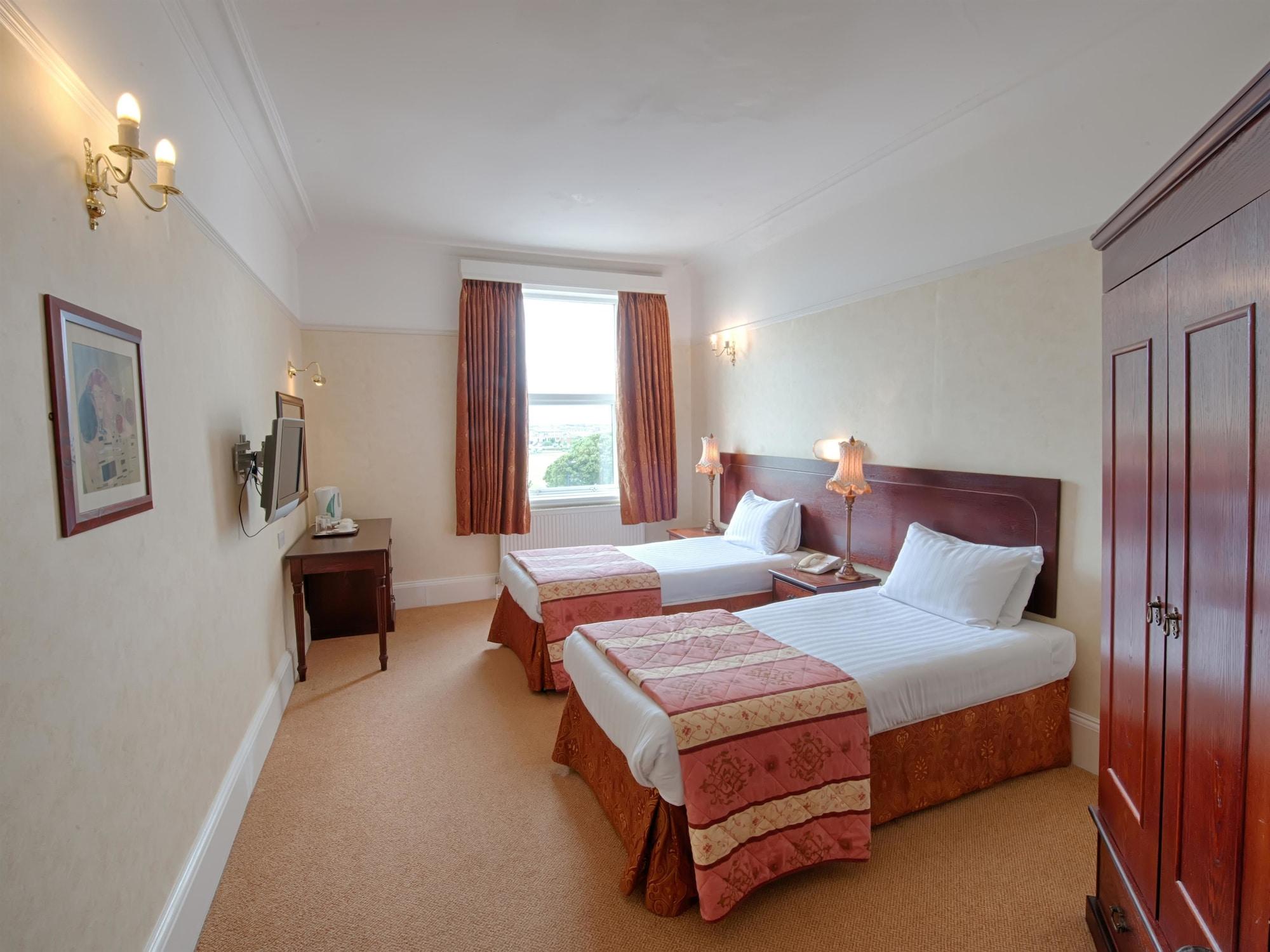 The Queens Hotel Portsmouth Esterno foto