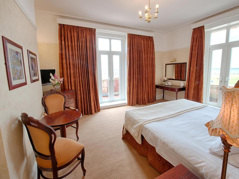 The Queens Hotel Portsmouth Esterno foto